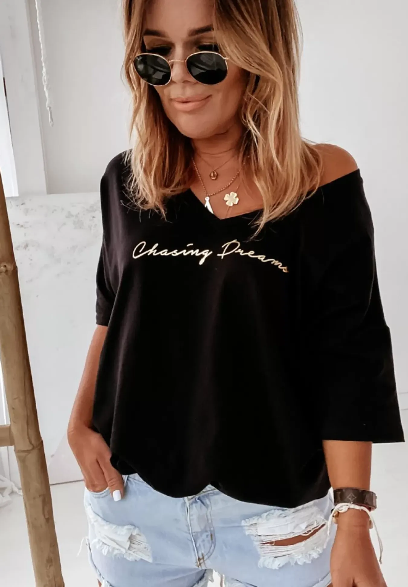 Bluzka Oversize Chasing Dreams Czarna
