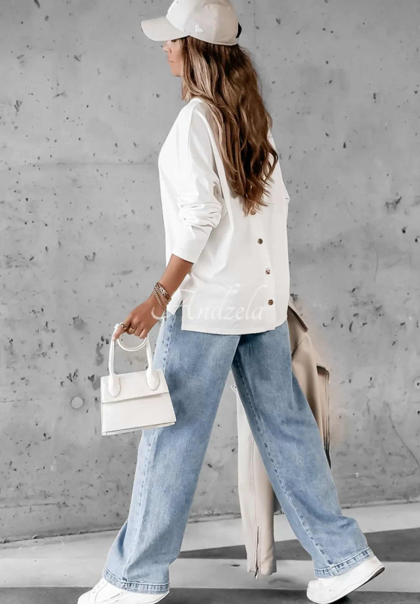 Bluzka Z Dekoltem Make It Simple Ecru