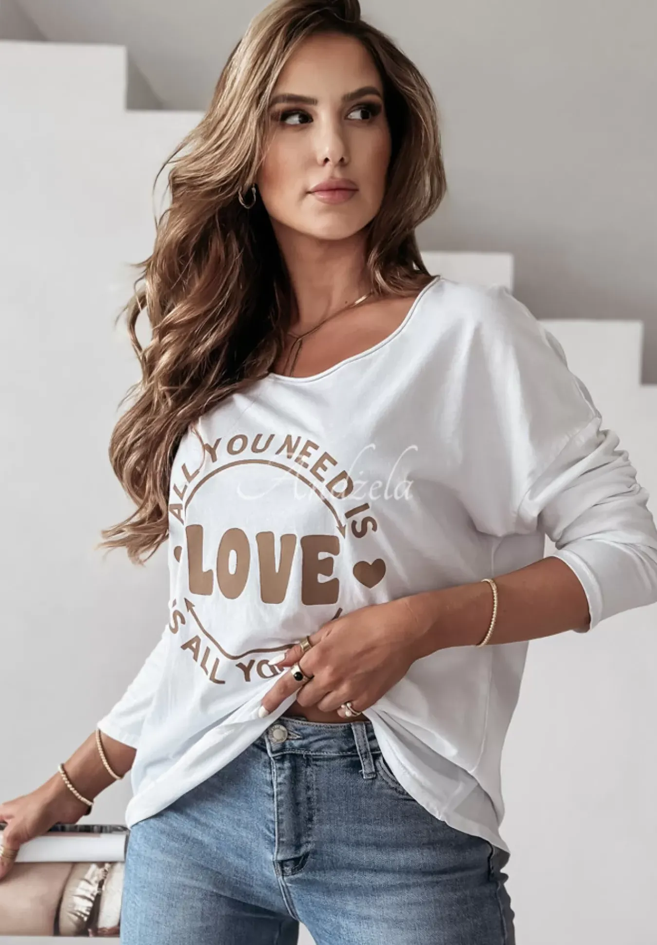 Bluzka Z Nadrukiem All You Need Is Love Ecru