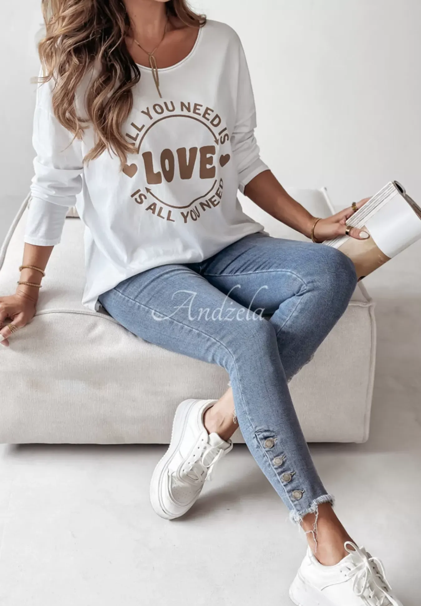 Bluzka Z Nadrukiem All You Need Is Love Ecru
