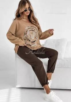 Bluzka Z Nadrukiem Bad Moms Camelowa
