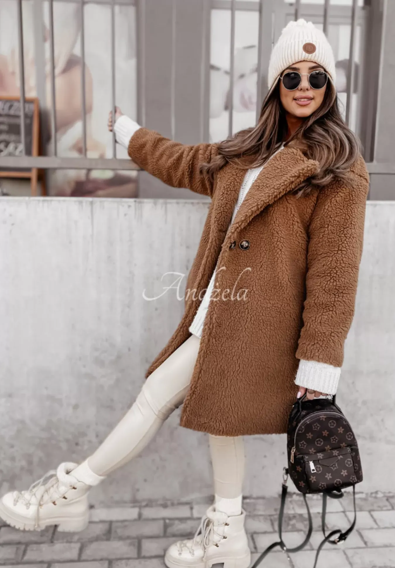 Dlugi Plaszcz Z Imitacji Kozucha Helsinki Camelowy