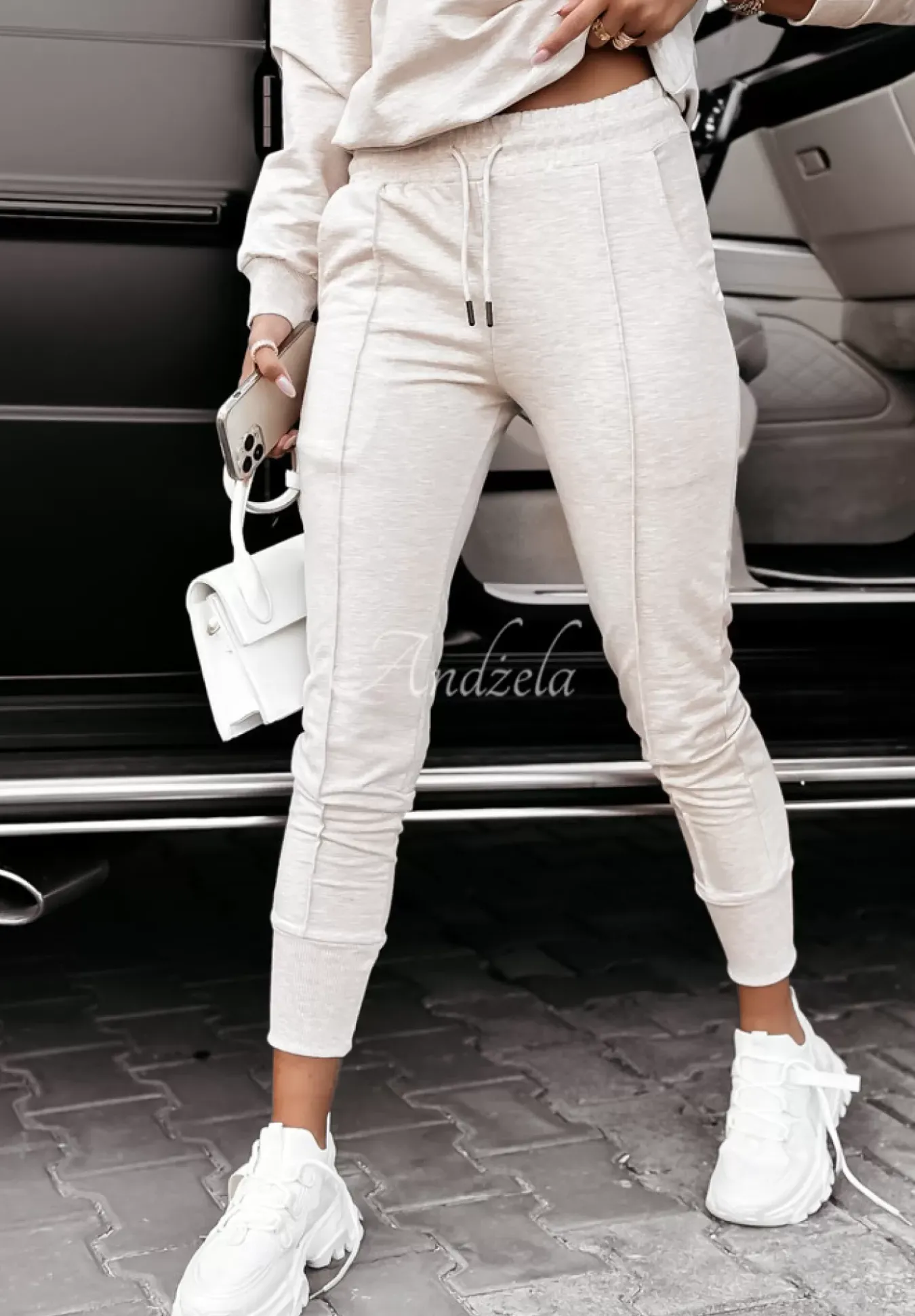 Komplet Dresowy Basic Fit Jasnobezowy