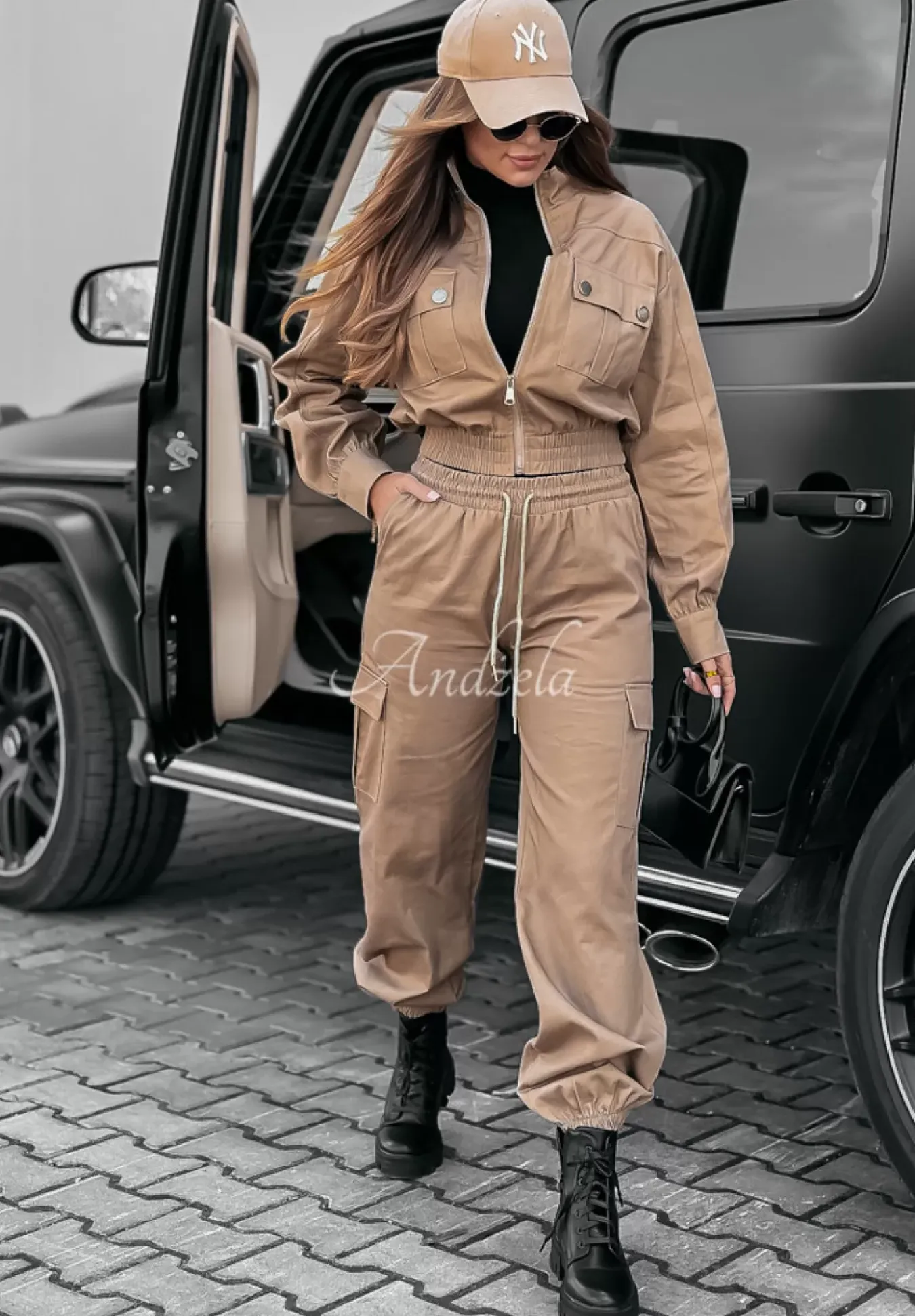 Komplet Outfit The World Camelowy