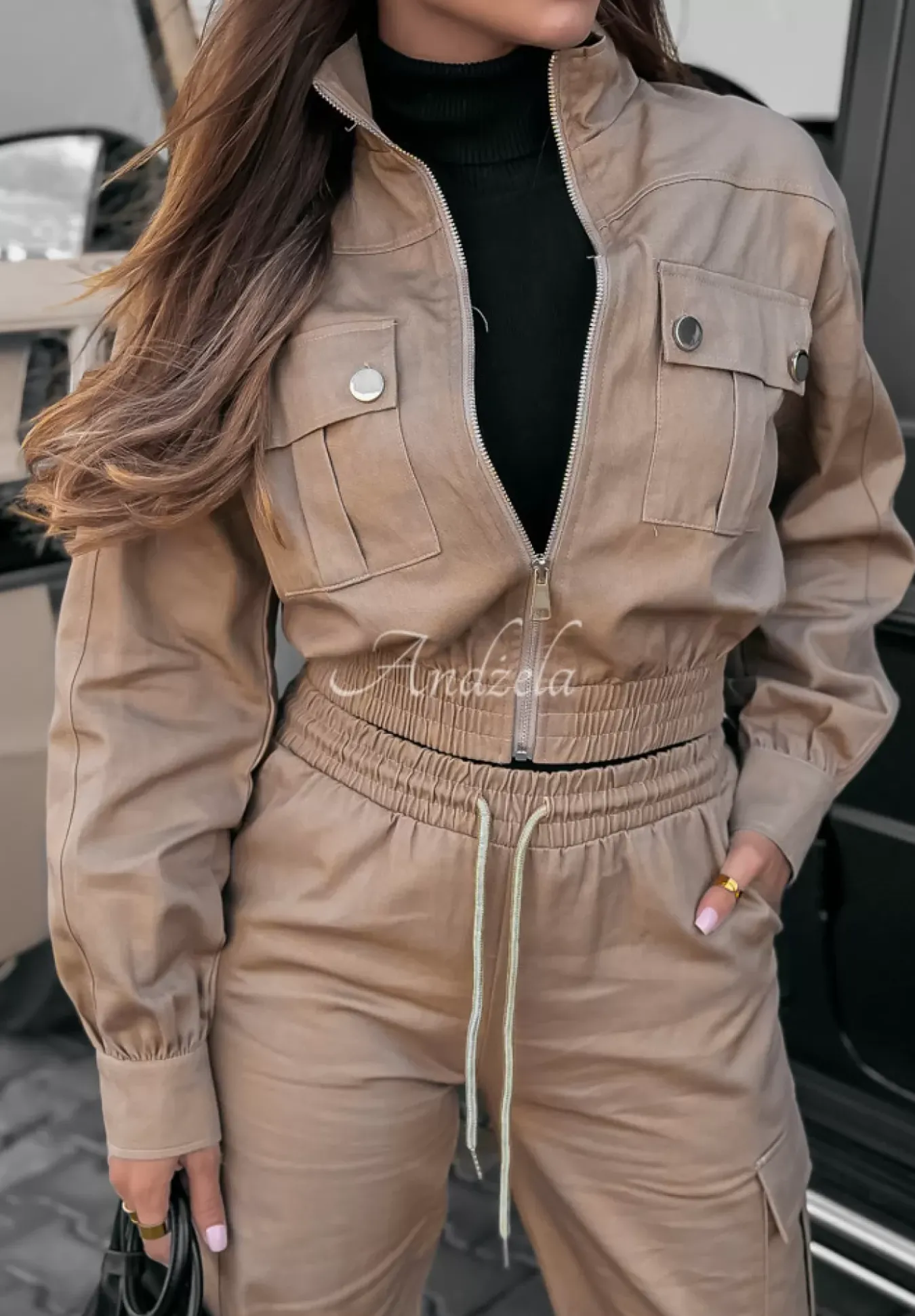 Komplet Outfit The World Camelowy