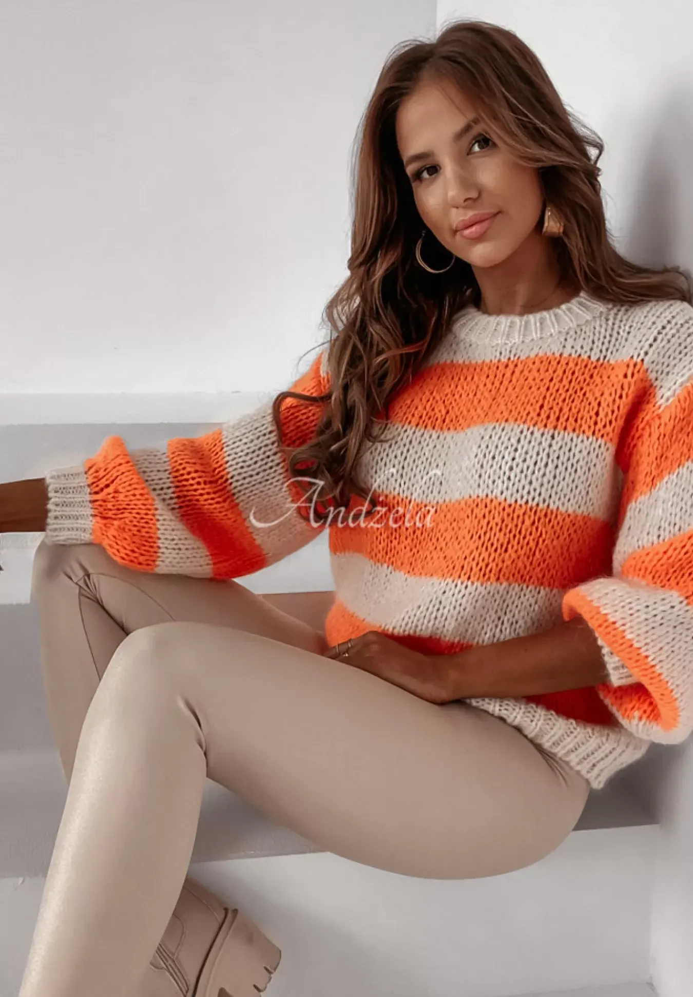 Krotki Sweter W Paski Verso Neonowy Pomaranczowy