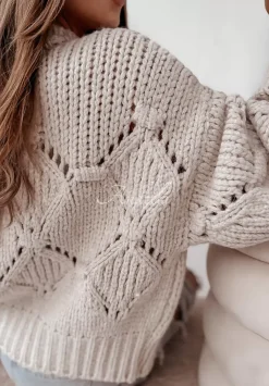 Krotki Sweter Z Ozdobnym Splotem Cocomore Dero Bezowy