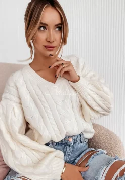 Krotki Sweter Z Ozdobnym Splotem Braidy Ecru
