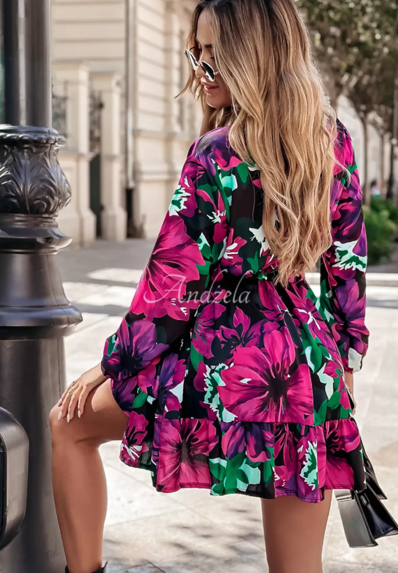 Kwiecista Sukienka Floral Finesse Czarno-Fioletowa