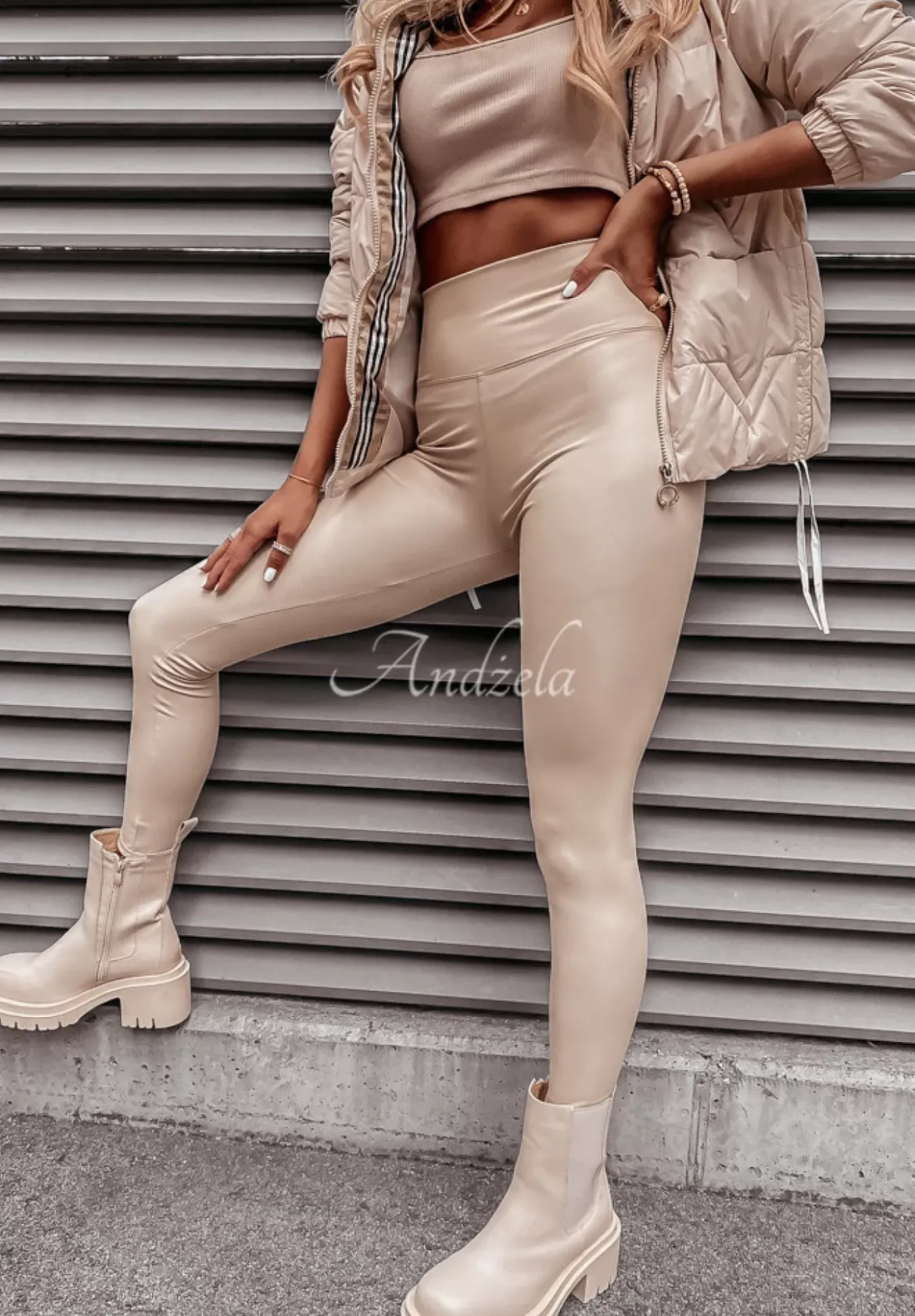Legginsy Z Imitacji Skory Casso Bezowe