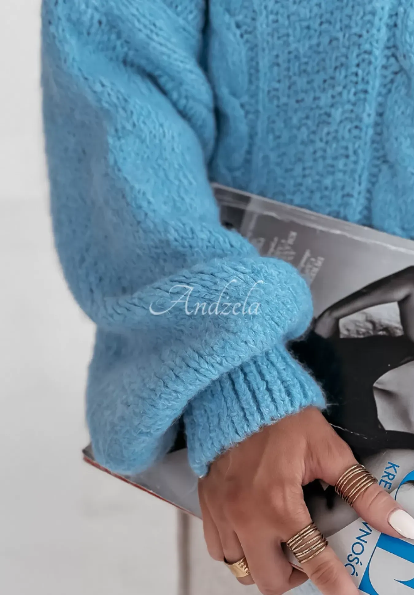 Ozdobnie Pleciony Sweter Oversize Aravis Blekitny