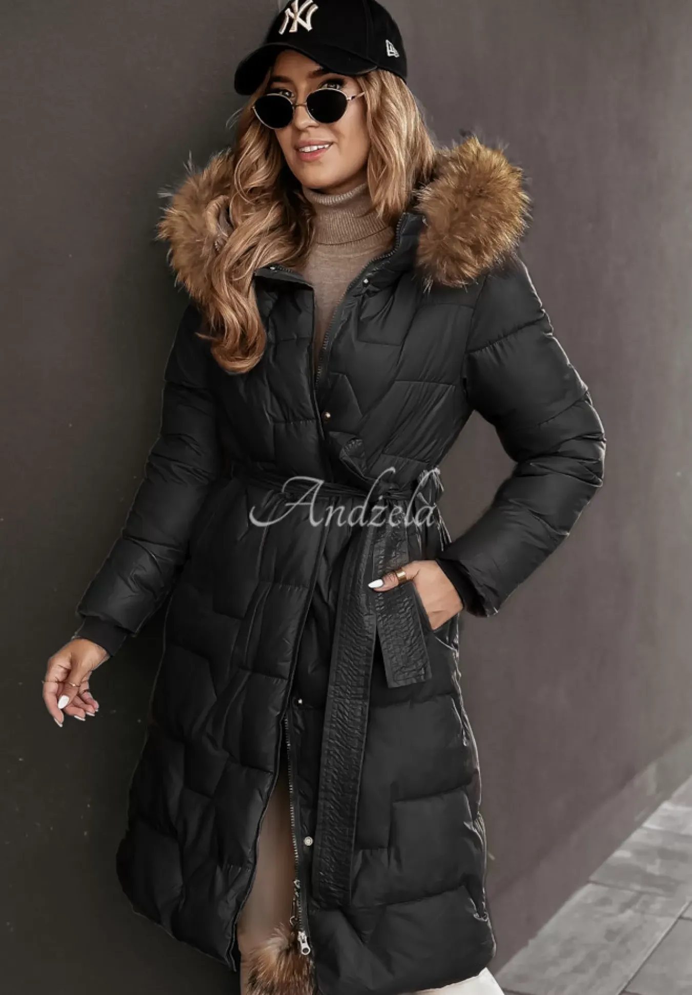 Pikowana Kurtka Z Futerkiem Frostbite Czarna