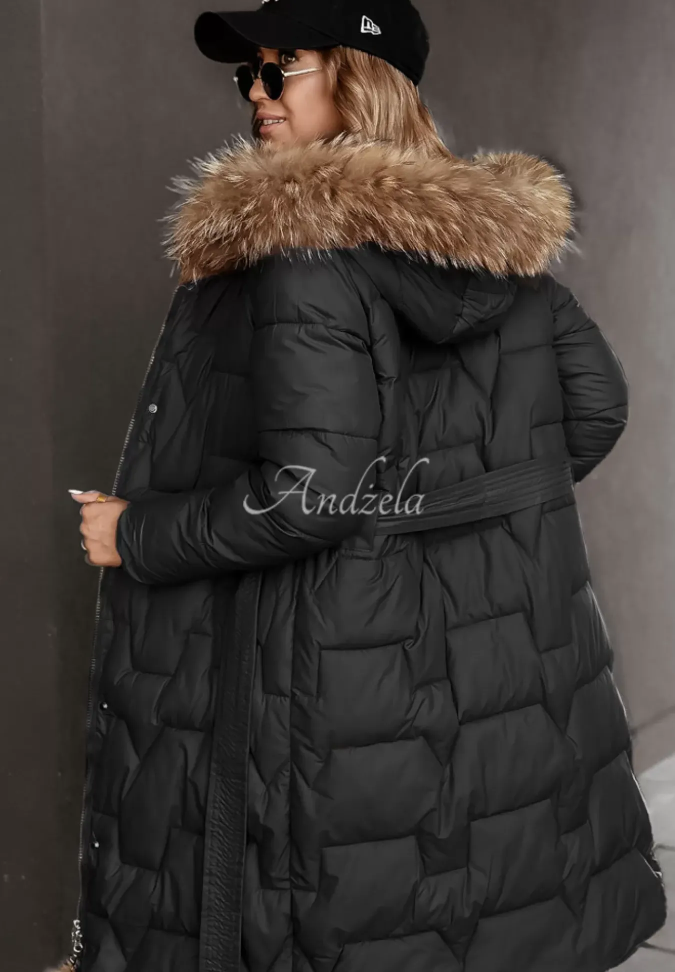 Pikowana Kurtka Z Futerkiem Frostbite Czarna