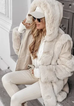 Plaszcz Z Imitacji Skory Z Futerkiem Arctic Aura Bezowy