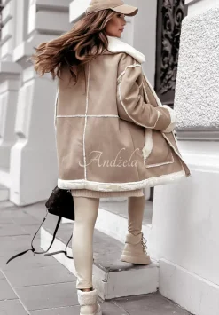 Plaszcz Z Imitacji Zamszu Z Futerkiem Icy Elegance Bezowy