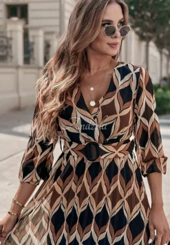 Plisowana Sukienka Maxi We Wzory Kristine Czarno-Camelowa