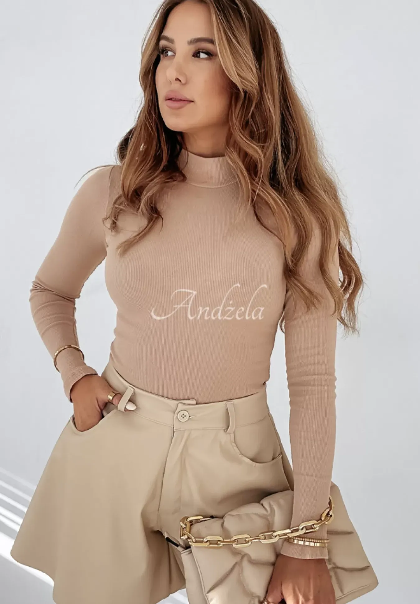 Prazkowana Bluzka Z Polgolfem Classy Closet Bezowa