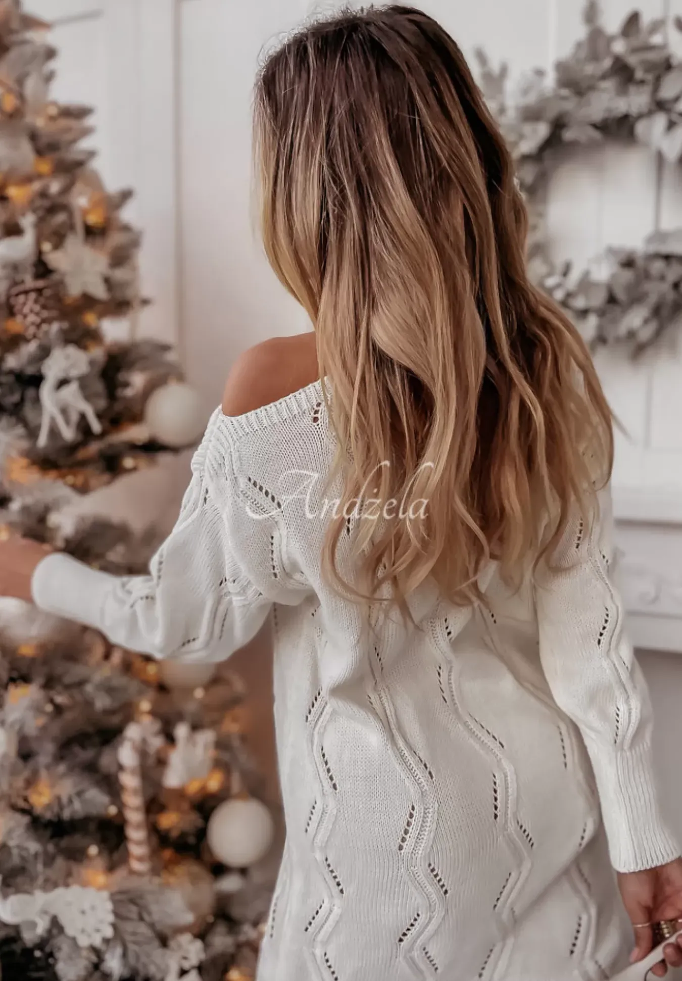 Sukienka Sweter Z Wycieciami Na Ramionach Tendre Ecru