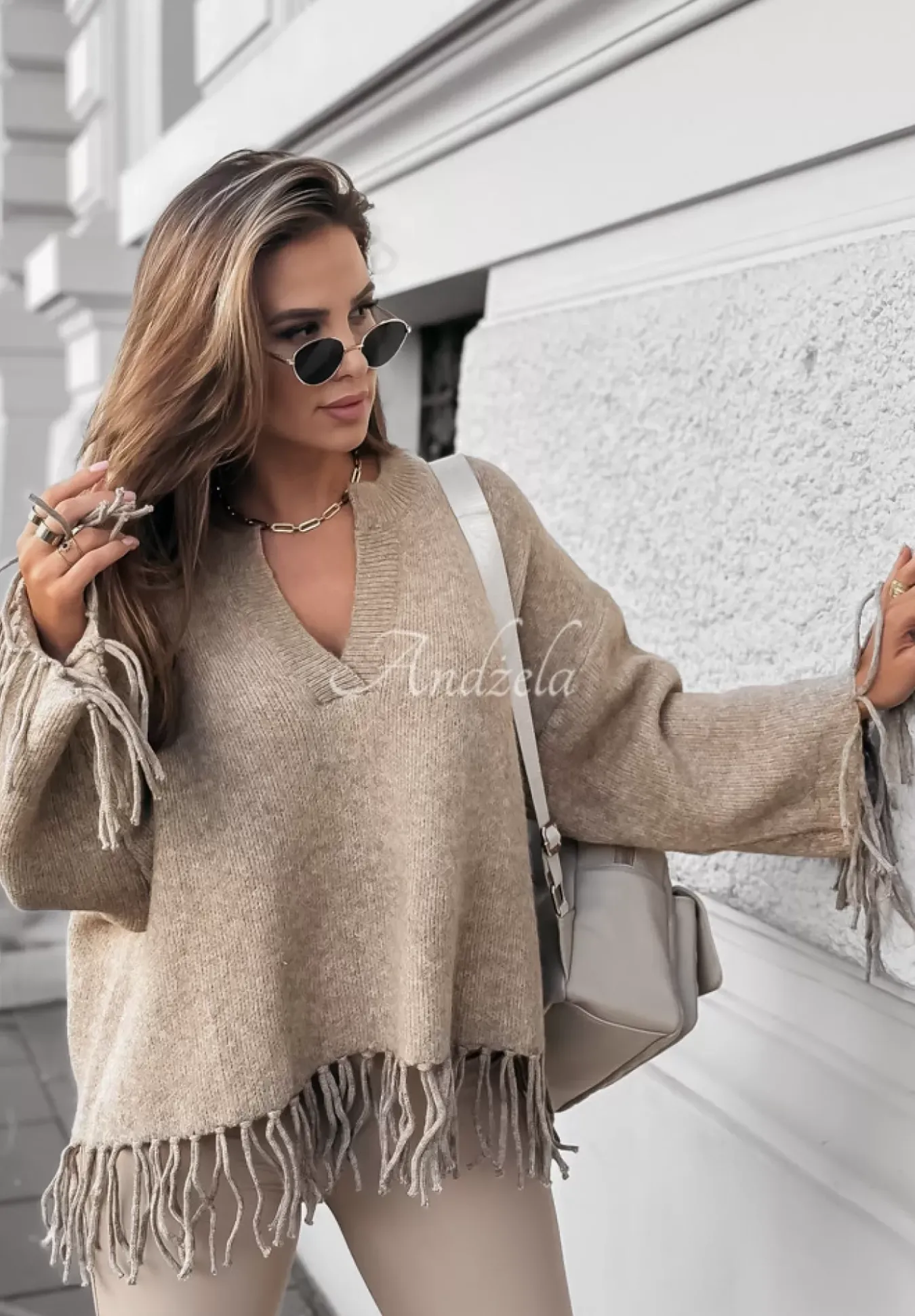Sweter Oversize Z Fredzlami Hazel Tree Bezowy