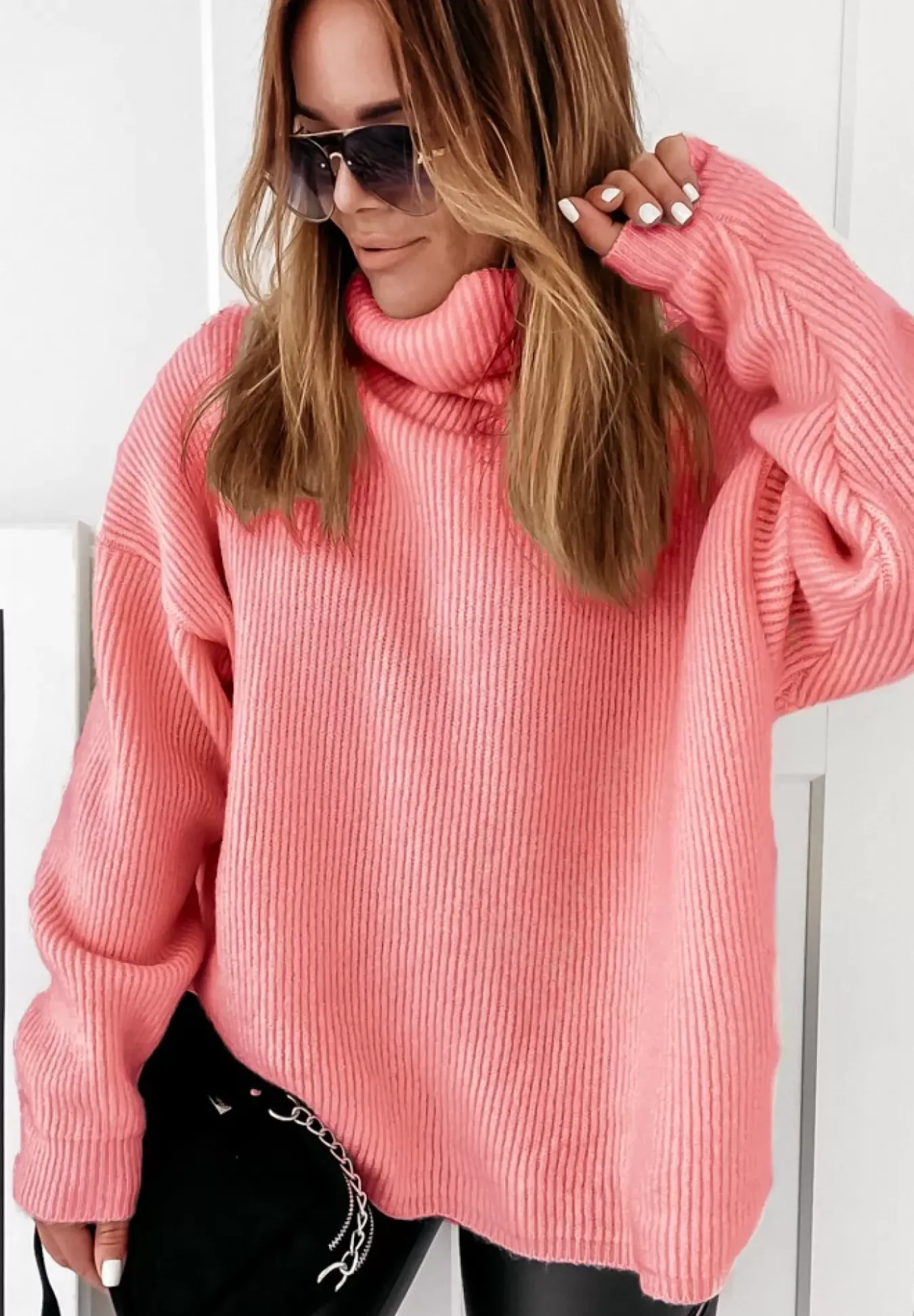Sweter Oversize Z Golfem Fuller Koralowy