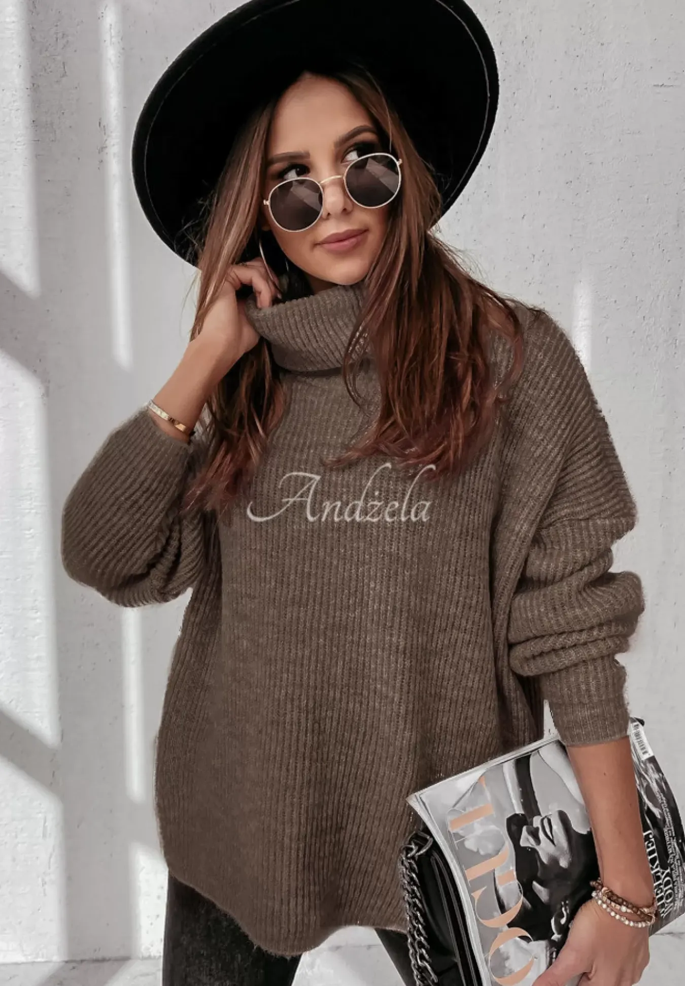 Sweter Oversize Z Golfem Fuller Czekoladowy
