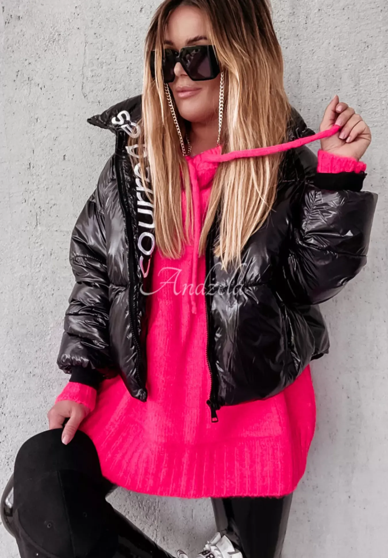 Sweter Oversize Z Kapturem Carra Neonowy Rozowy