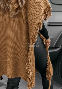 Sweter Ponczo Z Fredzlami I Golfem Welcome Autumn Camelowy