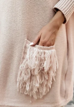 Sweter Sukienka Oversize Z Fredzlami Hot Tea Pudrowy Roz