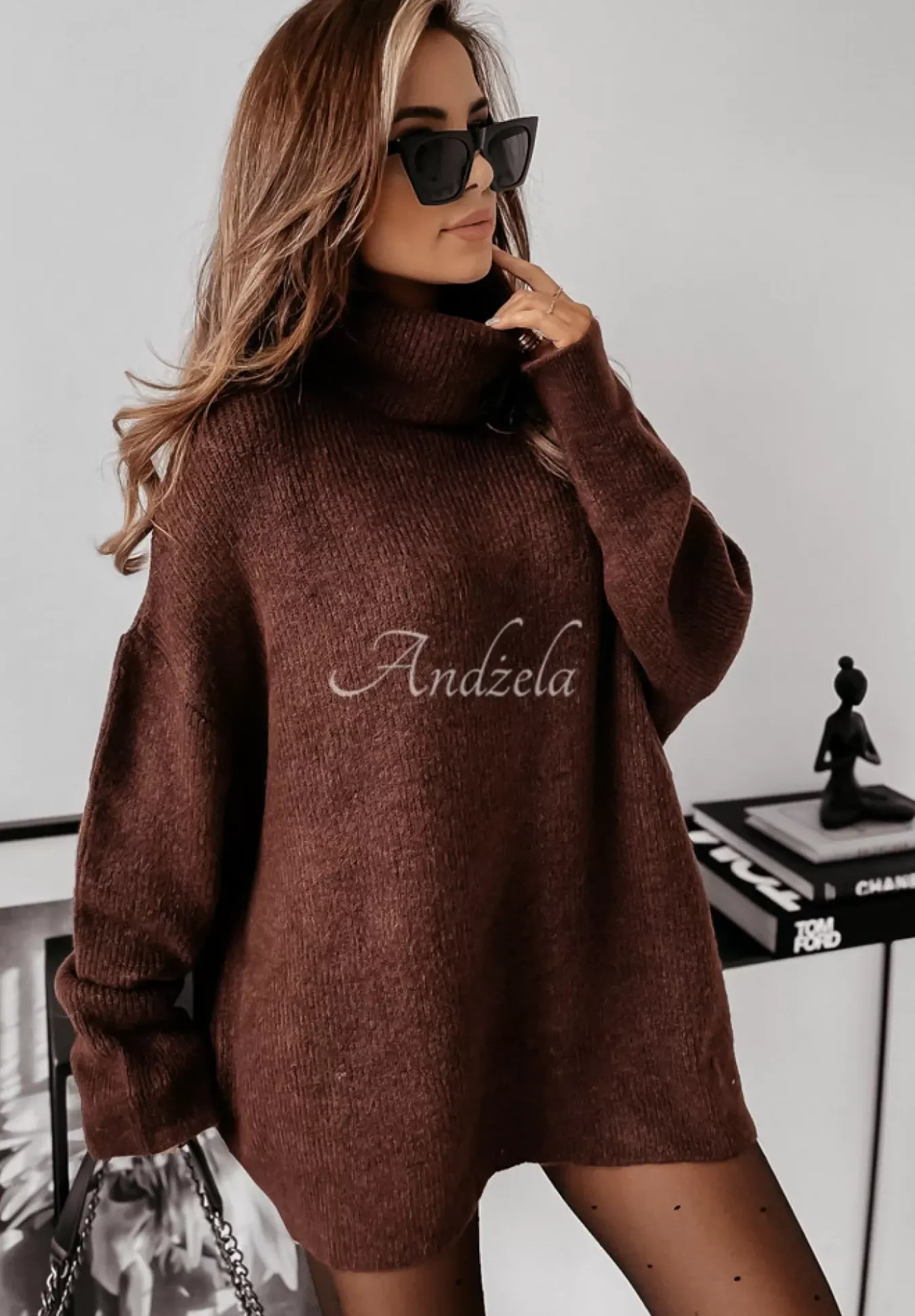 Sweter Z Golfem Mavi Czekoladowy