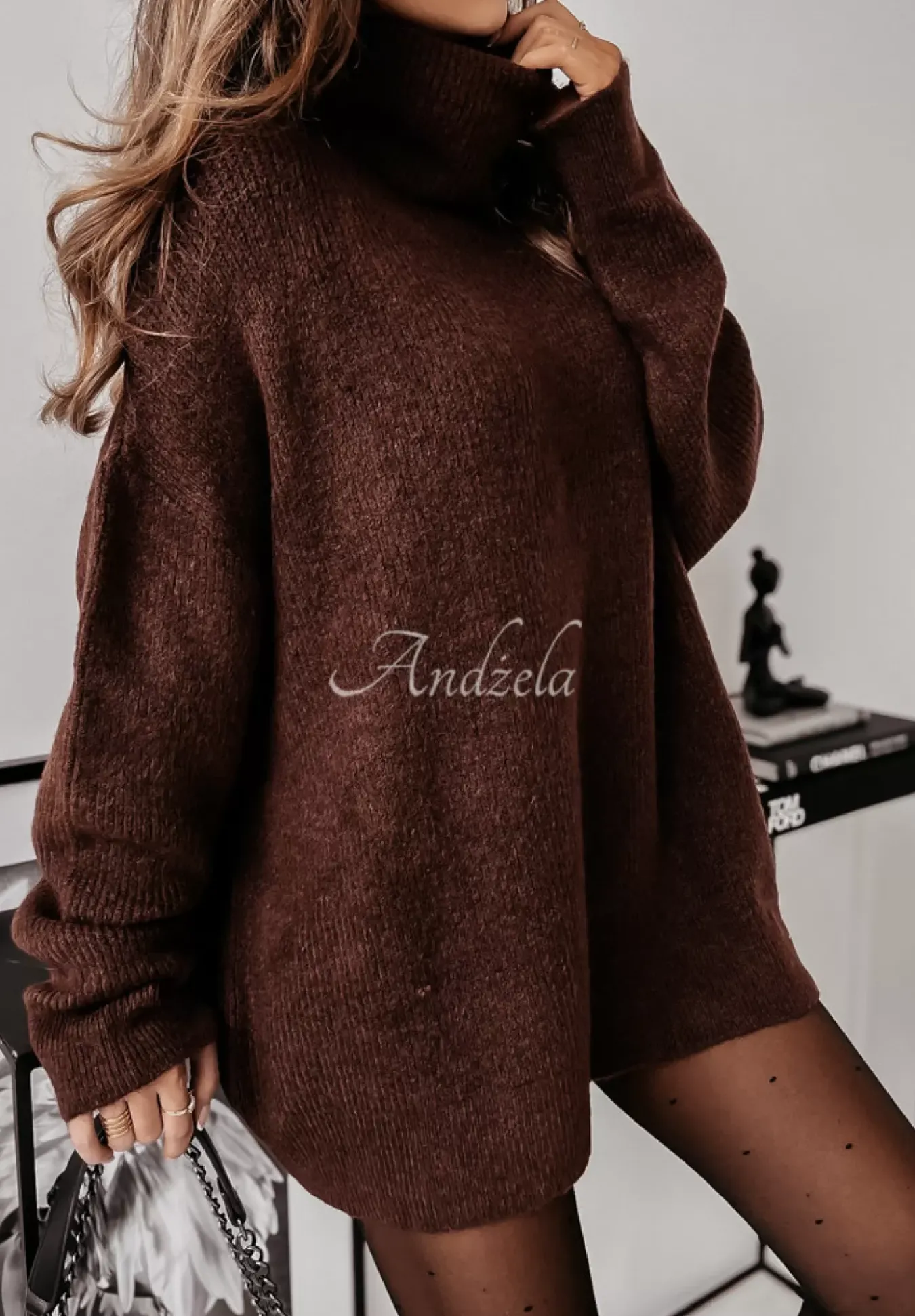 Sweter Z Golfem Mavi Czekoladowy
