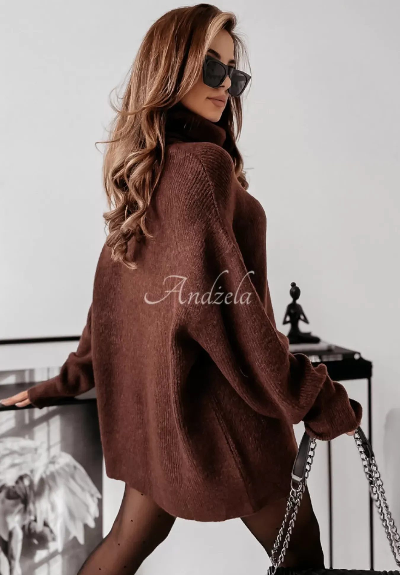 Sweter Z Golfem Mavi Czekoladowy